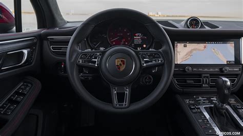 Porsche Macan GTS | 2020MY (Color: Carmine Red) | Interior, Cockpit