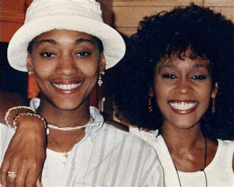 Whitney Houston Was ‘Extorted’ Over Intimate Relationship with Robyn ...