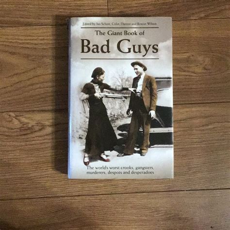 The Giant Book of Bad Guys by Ian Schott, Hardcover | Pangobooks