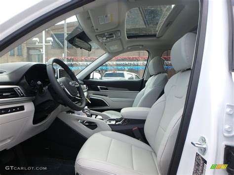 2024 Kia Telluride Gray Interior - Aurea Caressa