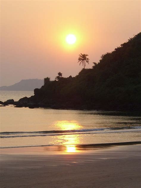 Sunset At #Goa Beach | Best places to travel in india, Evening sunset ...