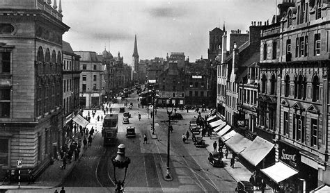 Tour Scotland Photographs: Old Photograph High Street Dundee Scotland