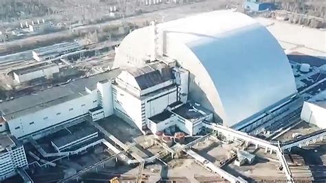 Ukraine: Chernobyl nuclear plant off power grid – DW – 03/09/2022