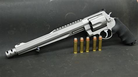 Smith and Wesson.500 magnum | Weapons | Pinterest | Guns, Weapons and Revolvers