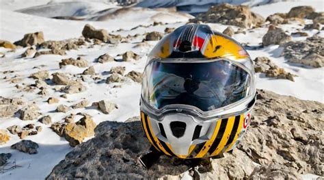 Best Snowmobile Helmet For Glasses: (Top 5) – Fun In The Yard