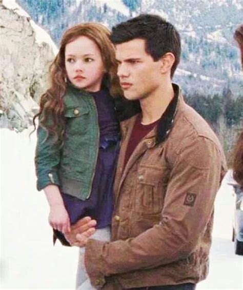 Jacob and renesmee | Twilight jacob, Twilight renesmee, Twilight jacob ...