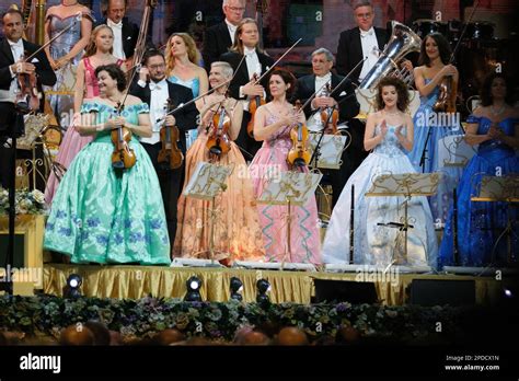 Johann strauss andre rieu orchestra hi-res stock photography and images ...