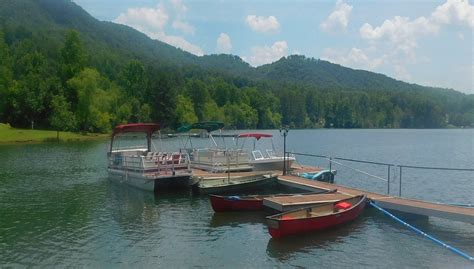 SERENITY COVE LAKEFRONT CABINS - Prices & Campground Reviews (Hiawassee ...