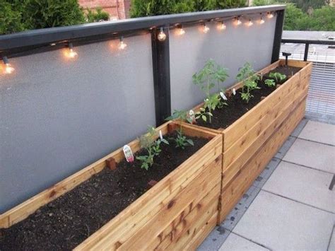 Most wanted DIY planter boxes made from reclaimed woods and pallets ...