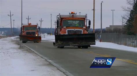 200 more snow plow drivers needed in Iowa