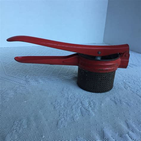 Sale Vintage Metal Juice Press / Rustic Hand Held Juicer /Red | Etsy | Vintage metal, Antique ...