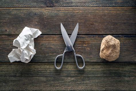 How to Always Win 'Rock, Paper, Scissors' | Reader's Digest