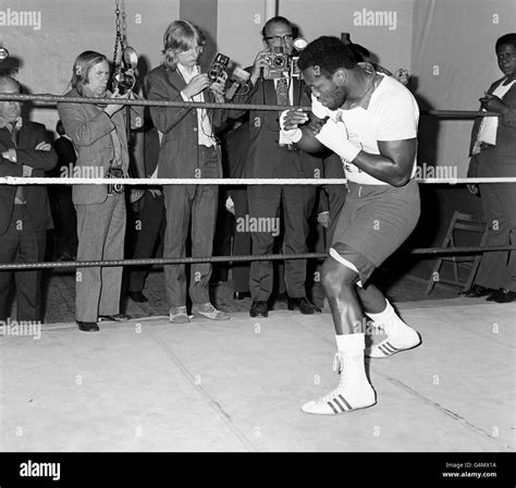 Boxing - Heavyweight - Joe Frazier v Joe Bugner - Joe Frazier Training ...