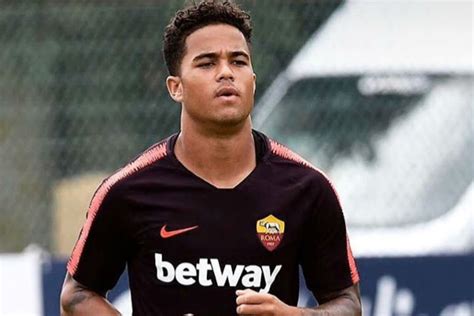 Patrick Kluivert supports his son's decision to move Roma instead of ...