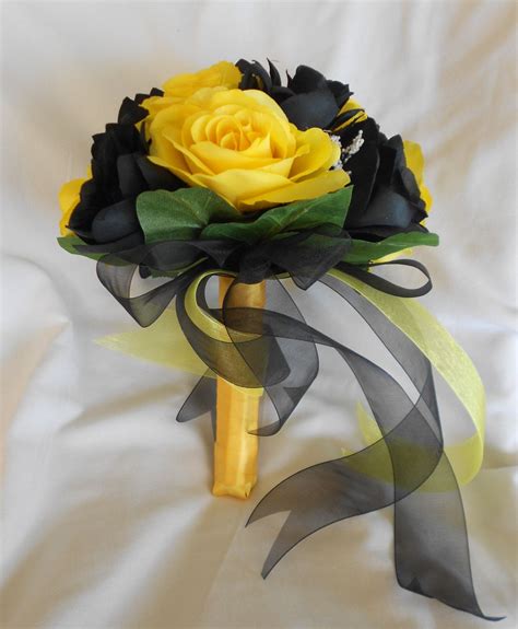 Yellow and Black Roses Bouquets Set of 4 Bridesmaids With Boutonnieres ...