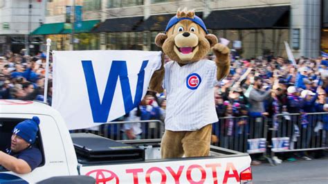 Throwback Photo of the 1908 Chicago Cubs Mascot is Terrifying