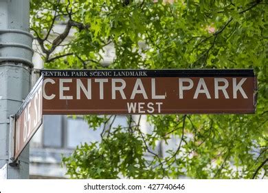 2,430 Sign Central Park New York Images, Stock Photos & Vectors ...