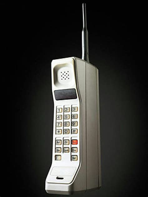 Motorola DynaTAC 8000x - Le premier portable 1983 - notreHistoire.ch