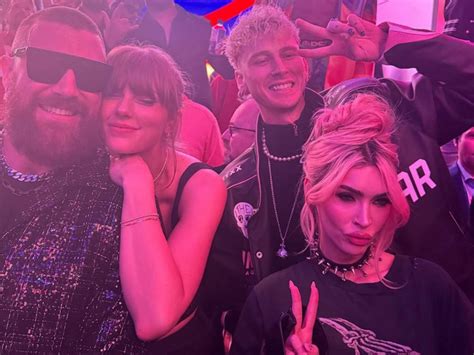 Taylor Swift and Travis Kelce Hang With Megan Fox, MGK at Super Bowl ...