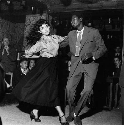 The "stroll" was the most popular dance in the 1950s. | Teens in the 1950s vs Teens today ...