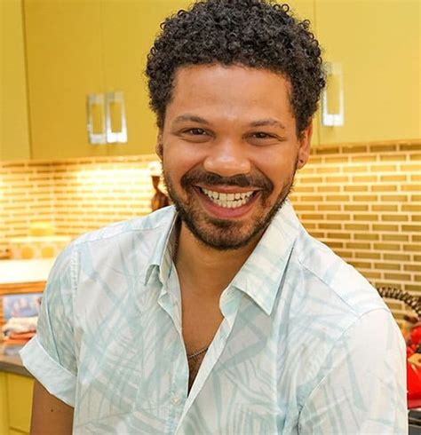 Jake Smollett Biography, Age, Weight, Height, Friend, Like, Affairs, Favourite, Birthdate ...