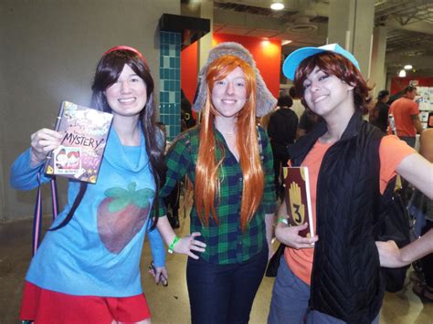 ( Gravity Falls ) Dipper, Wendy, and Mabel Cosplay by KrazyKari on DeviantArt