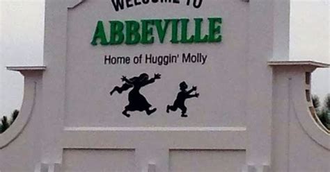 Peace, Love & Understanding: Abbeville, AL - Home of Huggin' Molly