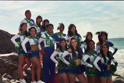 Condor Cheerleaders and yell leaders - OXNARD COLLEGE SPORTS