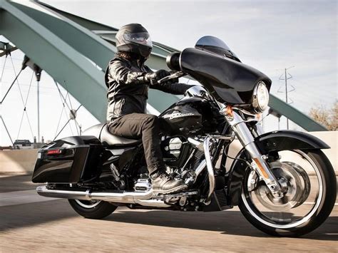 The Harley-Davidson® Street Glide® vs. The Honda® Gold Wing