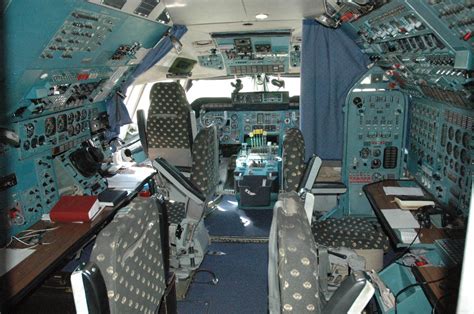 HI-TECH Automotive: Antonov An-225 Mriya Cockpit