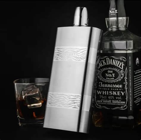 17oz Luxury Hip Flask Stainless Steel Flask Whiskey Liquor 3Style Portable High Quality Bottle ...