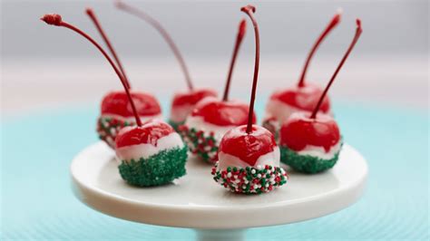 Boozy Christmas Cherry Bombs - WineButler