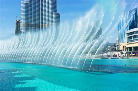 Dubai Fountain in Dubai, VAE (Vereinigte Arabische Emirate) | Franks Travelbox