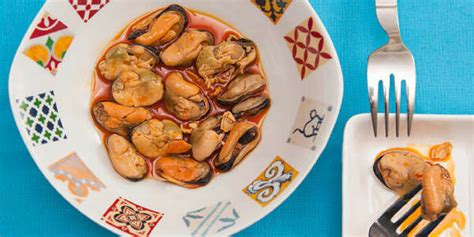 Spanish tapas - mussels and ten Spanish tapas to enjoy the summer