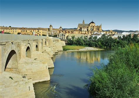 Puente Romano de Córdoba - Nomads Travel Guide