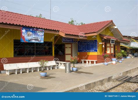 Kanchanaburi Railway Station Editorial Stock Image - Image of engine, rails: 18607149