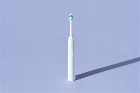 10 Best Electric Toothbrushes Of 2022, According To A Dentist | Electric Toothbrush Tooth Tooth ...