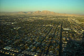 Las Vegas Suburbs | Late afternoon facing towards the Vegas … | Daniel Ramirez | Flickr