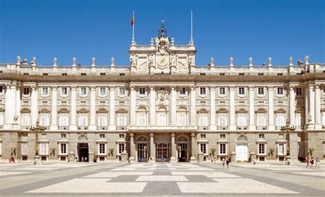 Madrid, Palazzo Reale, opera eccelsa di Filippo Juvarra e Giovanni Battista Sacchetti, 1735-61 ...