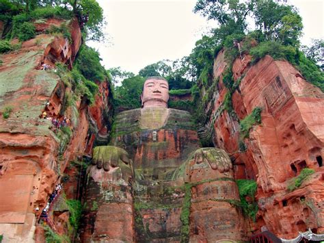 Leshan Giant Buddha, Leshan, Sichuan, China - Heroes Of Adventure