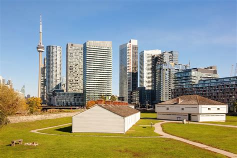 Fort York National Historic Site in Toronto - Discover the Military Past of Canada – Go Guides