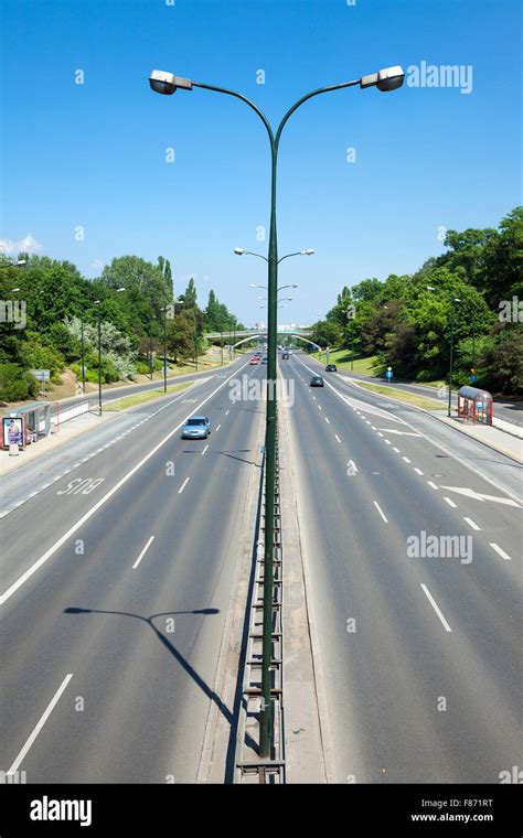 4 lane highway hi-res stock photography and images - Alamy