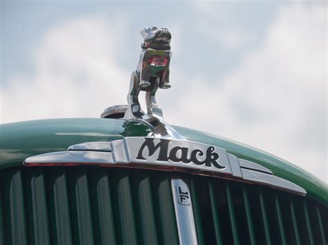 1949 Mack Series L Single Axle Truck | Hershey 2012 | RM Sotheby's