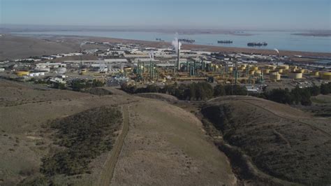 5K aerial video of approaching the Valero Oil Refinery, Benicia ...