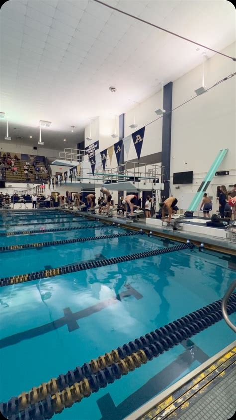 Travel Day to Akron, Ohio ️ #keiserswimming #keiserdiving #defendthebeach | Keiser University ...