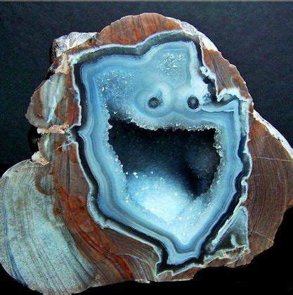 Amazing Weird Agates "Looks like faces" | Geology Page | Happy rock, Minerals, Funny pictures