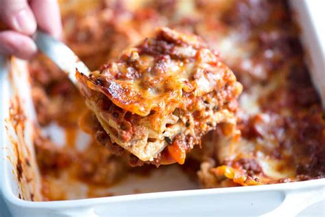 Crave-Worthy Sausage and Beef Lasagna Recipe