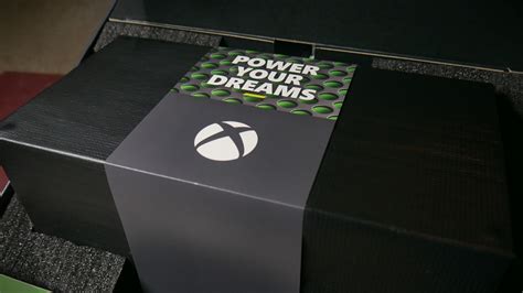 Xbox Series X Unboxing A Closer Look At Microsofts Chonky Monolith ...