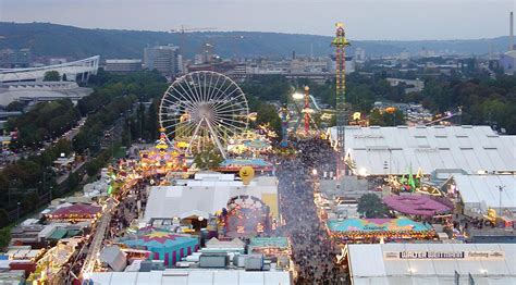 Cannstatter Volksfest - Thirsty Swagman