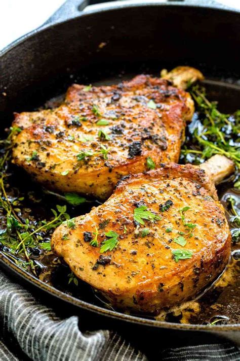 Cast Iron Skillet Pork Chops | Cooking pork chops, Pan seared pork chops, Pork recipes